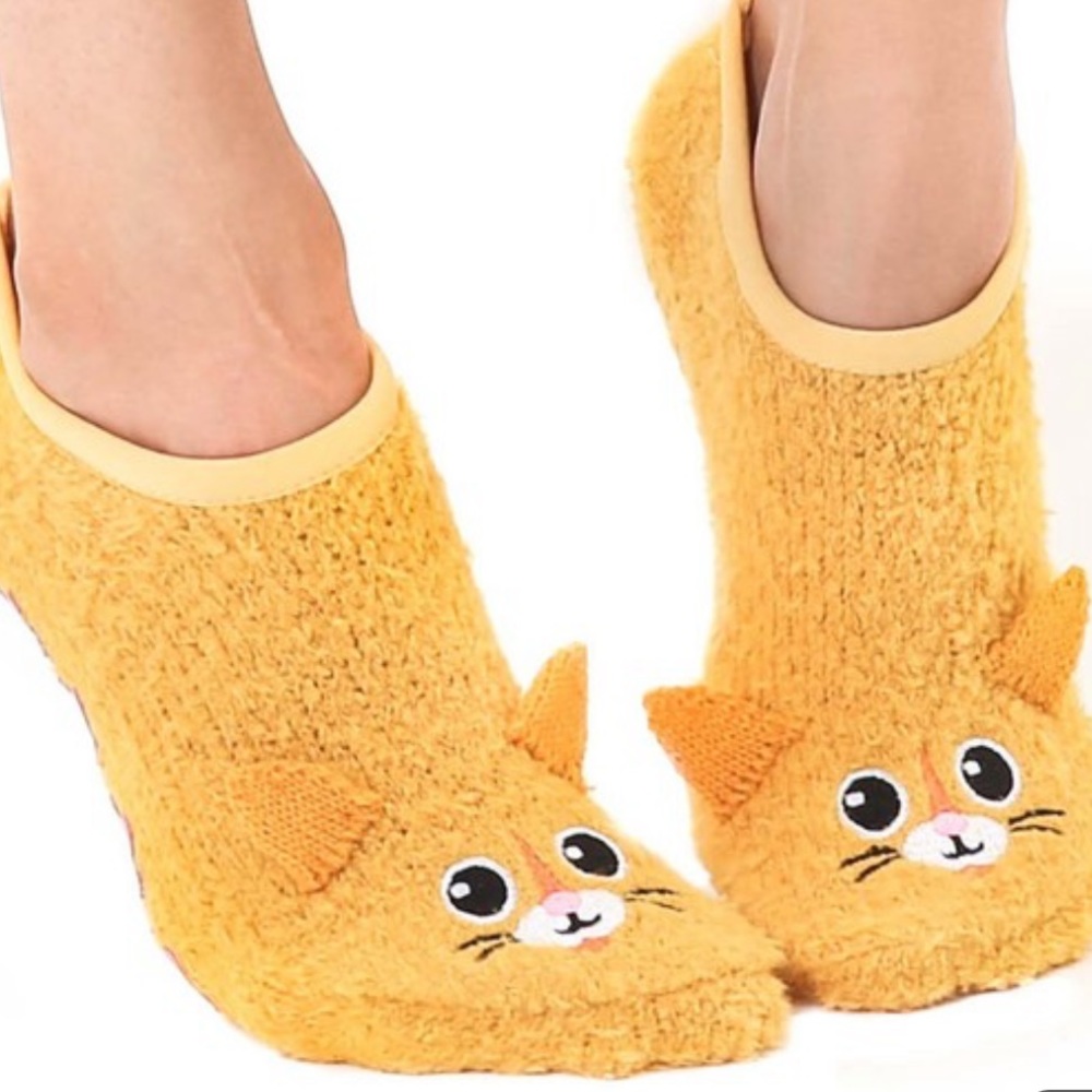 Adorable Cat Slippers